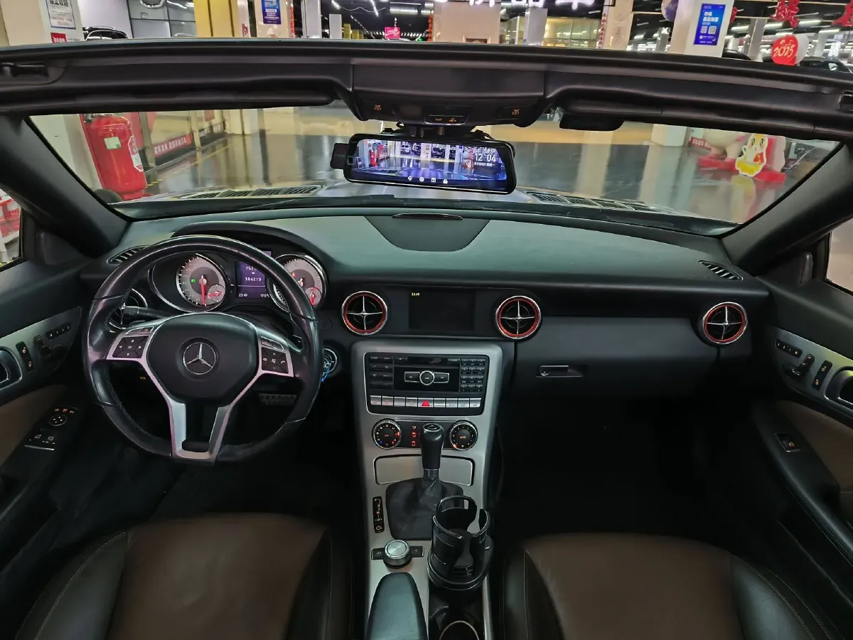 2011 Mercedes-Benz SLK Class 1.8T 184HP L4 7AT,autocango,china used car exporter,china ev exporter,chinese used car exporter,chinese used ev exporter