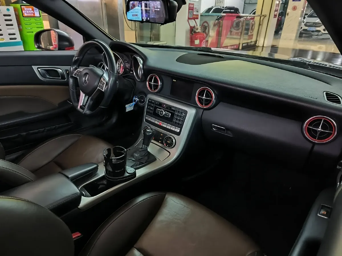 2011 Mercedes-Benz SLK Class 1.8T 184HP L4 7AT,autocango,china used car exporter,china ev exporter,chinese used car exporter,chinese used ev exporter