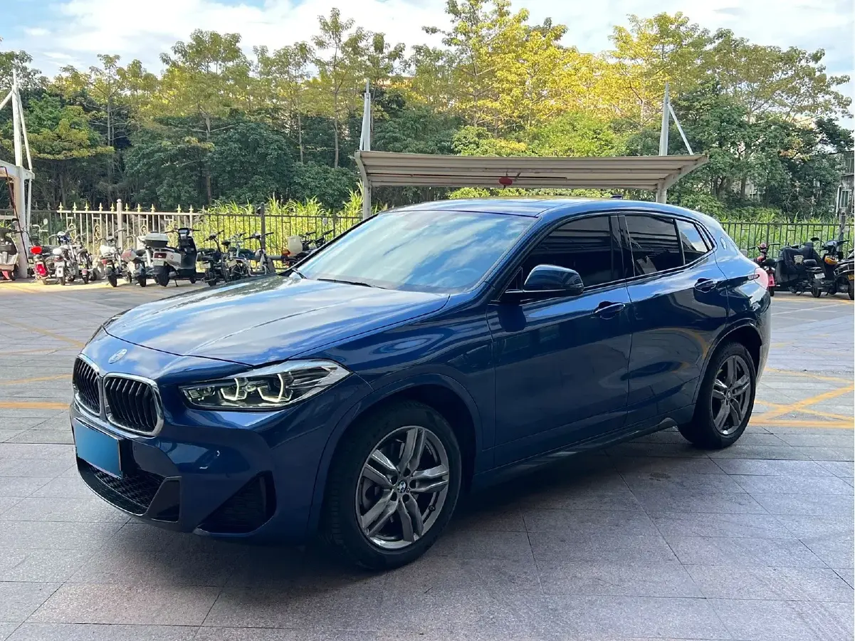 2022 BMW X2 2.0T 192HP L4 7DCT