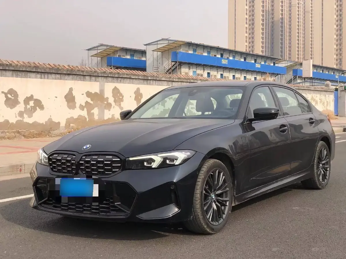 2024 BMW 3 Series 2.0T 184HP L4 8AT