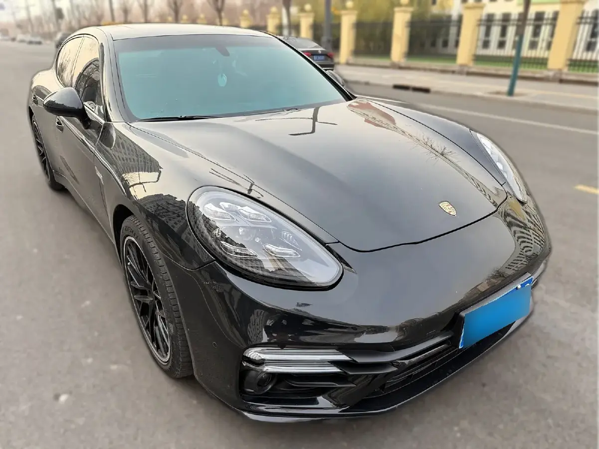 2010 Porsche Panamera 3.6L 300HP V6 7DCT
