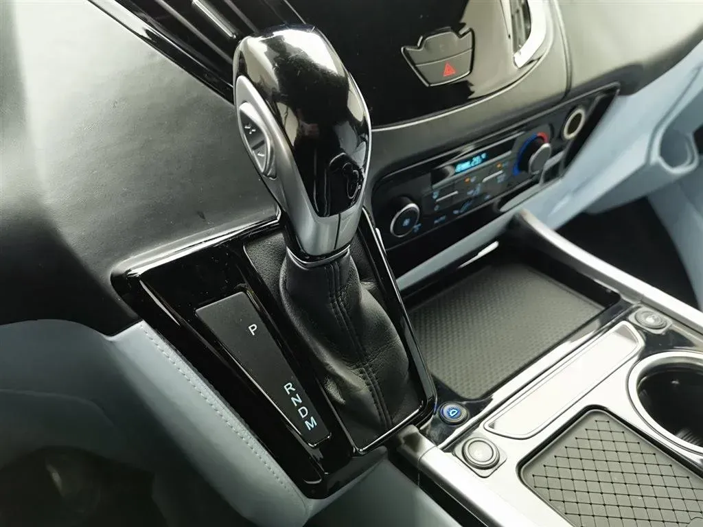 2022 JunTian HeiWuShi Youth 2.0T 203HP L4 6AT,autocango,china used car exporter,china ev exporter,chinese used car exporter,chinese used ev exporter