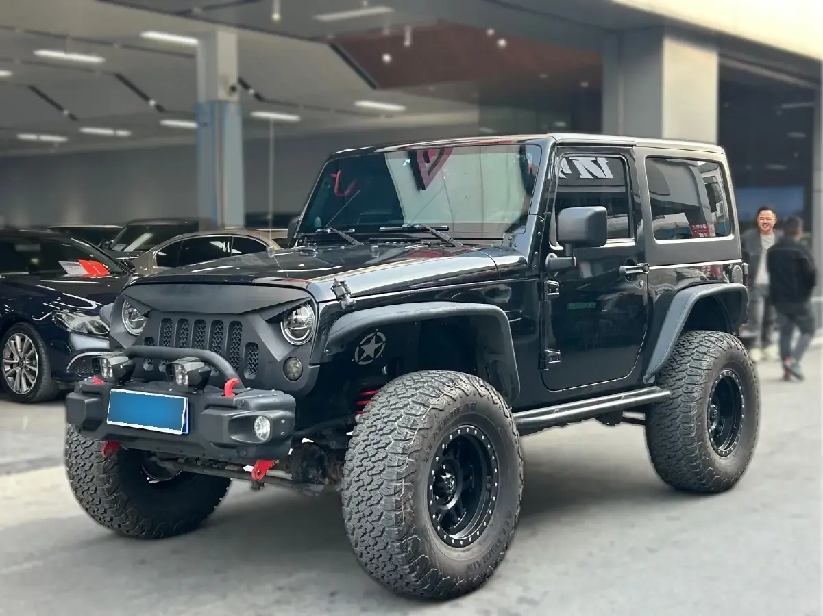 2012 Jeep Wrangler 3.6L 284HP V6 5AT