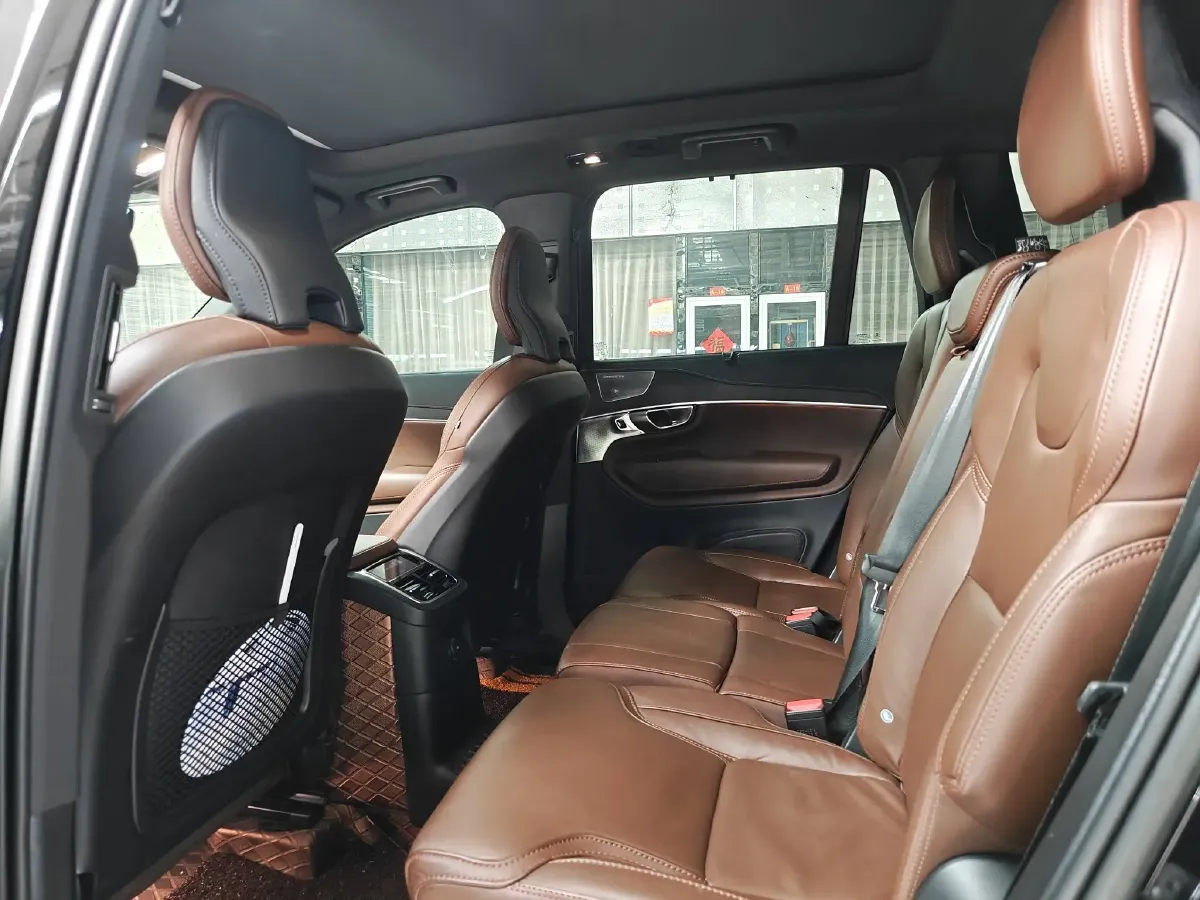 2023 Volvo XC90 PHEV 2.0T 310HP L4 8AT PHEV 18.831KWH,autocango,china used car exporter,china ev exporter,chinese used car exporter,chinese used ev exporter