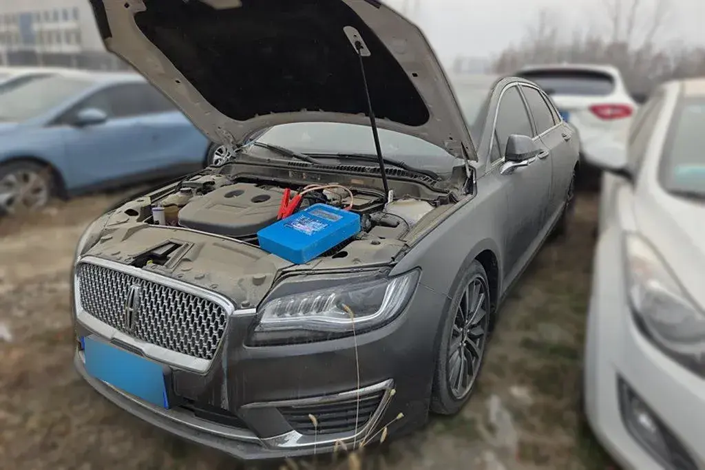 2018 Lincoln MKZ 2.0T 203HP L4 6AT