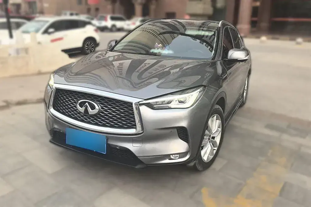 2018 Infiniti QX50 2.0T 272HP L4 CVT
