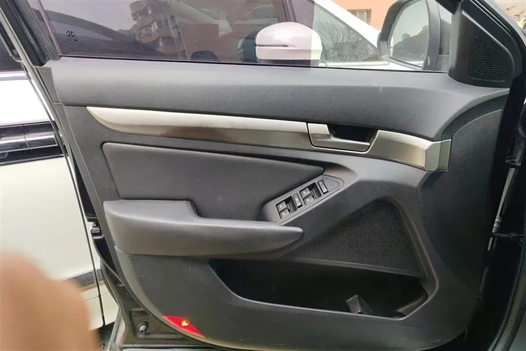 2015 BeiJing Auto Senova X65 2.0T 177HP L4 6AT,autocango,china used car exporter,china ev exporter,chinese used car exporter,chinese used ev exporter