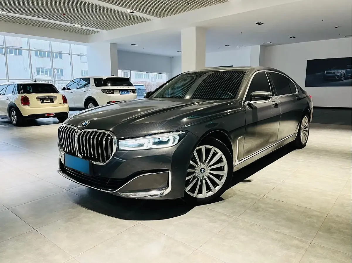 2019 BMW 7 Series 2.0T 265HP L4 8AT
