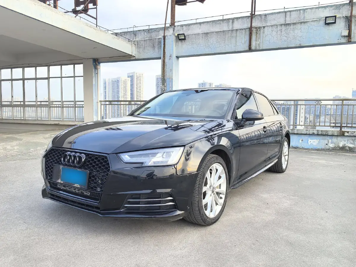 2017 Audi A4L 2.0T 252HP L4 7DCT