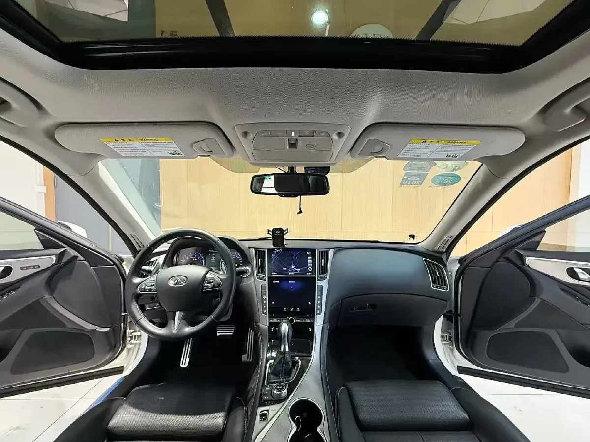 2014 Infiniti Q50 3.7L 351HP V6 7AT,autocango,china used car exporter,china ev exporter,chinese used car exporter,chinese used ev exporter