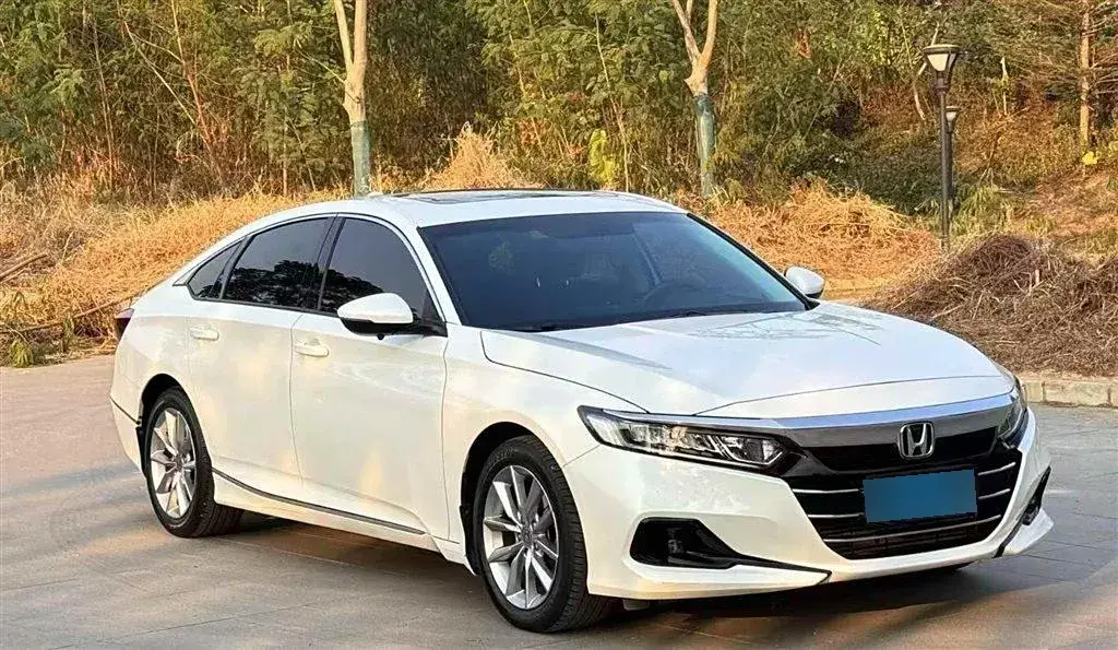 2022 Honda Accord 1.5T 194HP L4 CVT