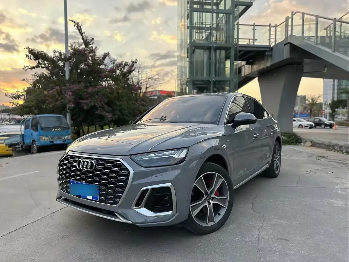 2022 Audi Q5L Sportback 2.0T 252HP L4 7DCT