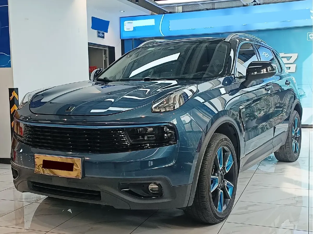 2017 LYNK&CO 01 2.0T 190HP L4 6AT