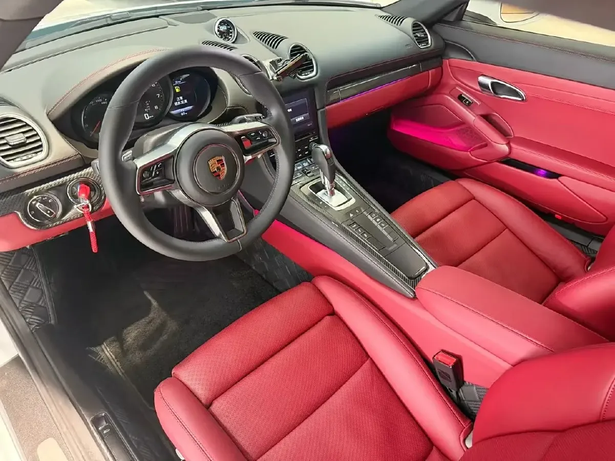 2018 Porsche 718 2.0T 250HP H4 7DCT,autocango,china used car exporter,china ev exporter,chinese used car exporter,chinese used ev exporter