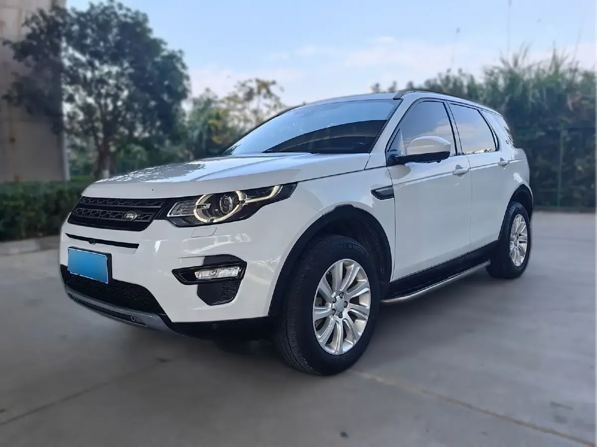 2017 Land Rover Discovery Sport 2.0T 241HP L4 9AT