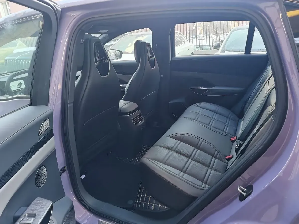 2025 HongQi TianGong 08 BEV 111KWH,autocango,china used car exporter,china ev exporter,chinese used car exporter,chinese used ev exporter