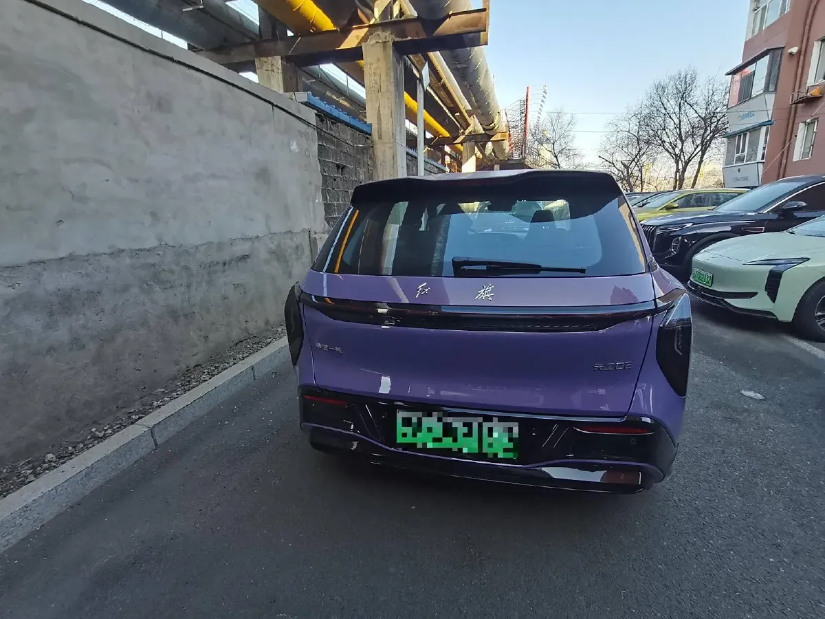 2025 HongQi TianGong 08 BEV 111KWH,autocango,china used car exporter,china ev exporter,chinese used car exporter,chinese used ev exporter