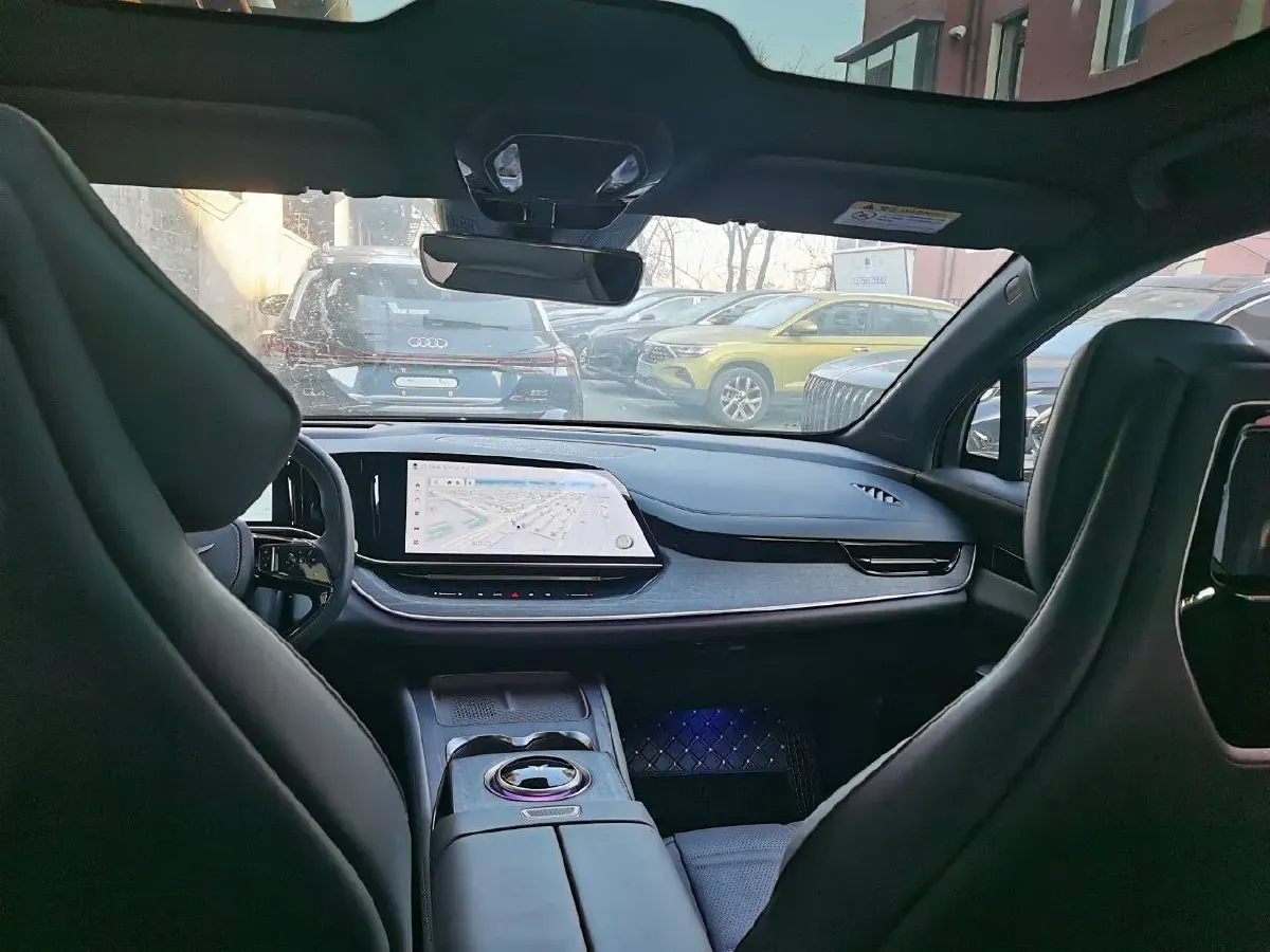 2025 HongQi TianGong 08 BEV 111KWH,autocango,china used car exporter,china ev exporter,chinese used car exporter,chinese used ev exporter