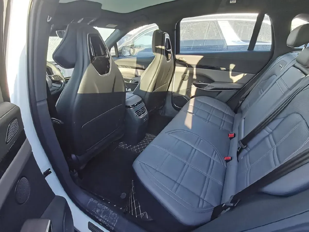 2025 HongQi TianGong 08 BEV 85KWH,autocango,china used car exporter,china ev exporter,chinese used car exporter,chinese used ev exporter