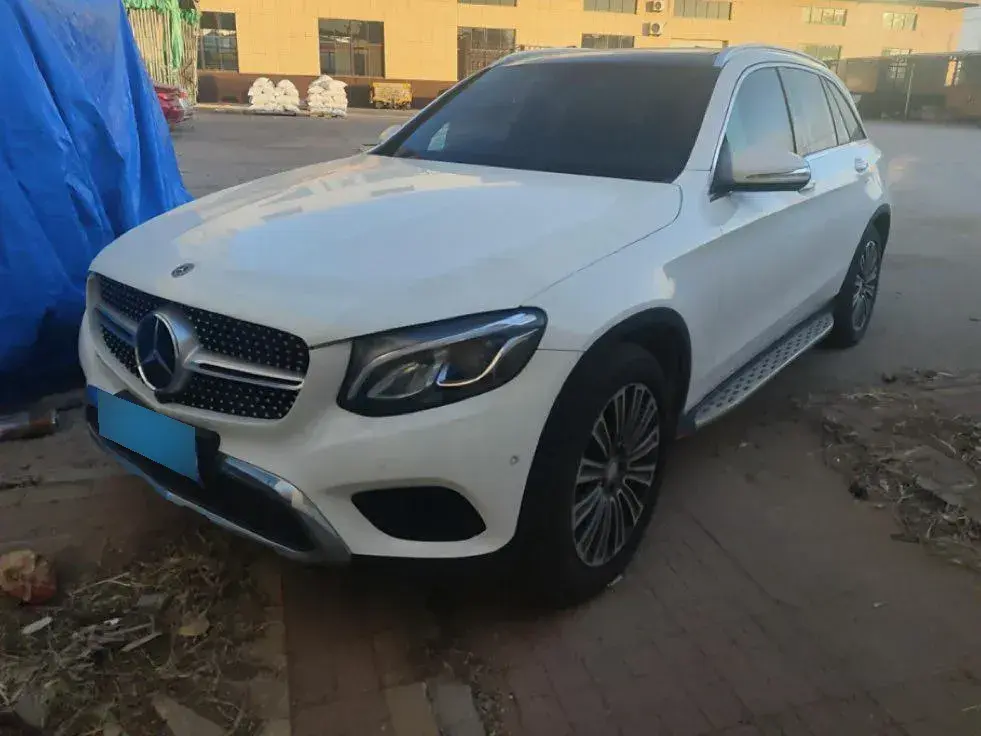 2017 Mercedes-Benz GLC Class 2.0T 184HP L4 9AT