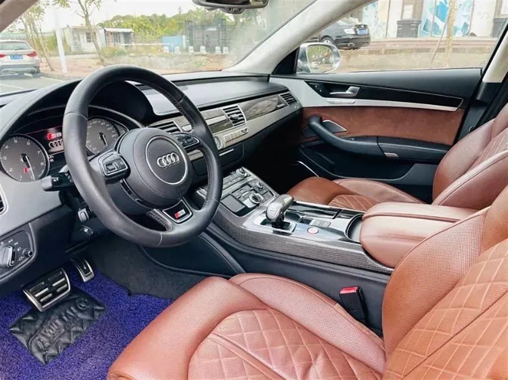 2013 Audi S8 4.0T 520HP V8 8AT,autocango,china used car exporter,china ev exporter,chinese used car exporter,chinese used ev exporter