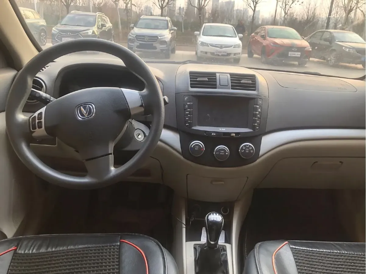 2012 ChangAn Alsvin V5 1.5L 114HP L4 5MT,autocango,china used car exporter,china ev exporter,chinese used car exporter,chinese used ev exporter