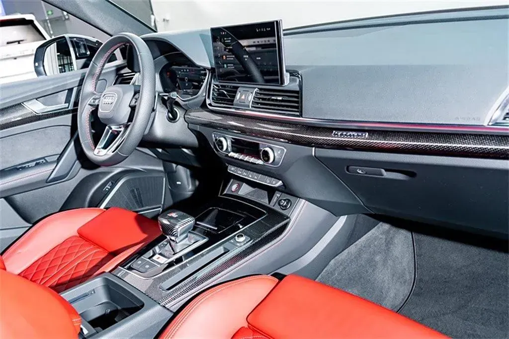 2021 Audi SQ5 3.0T 354HP V6 8AT,autocango,china used car exporter,china ev exporter,chinese used car exporter,chinese used ev exporter