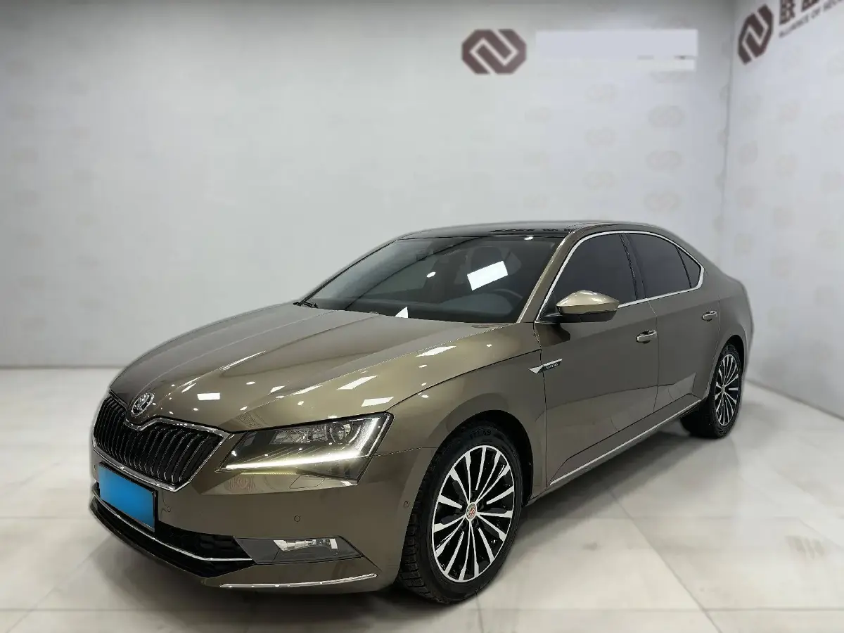 2018 Skoda Superb 1.8T 180HP L4 7DCT
