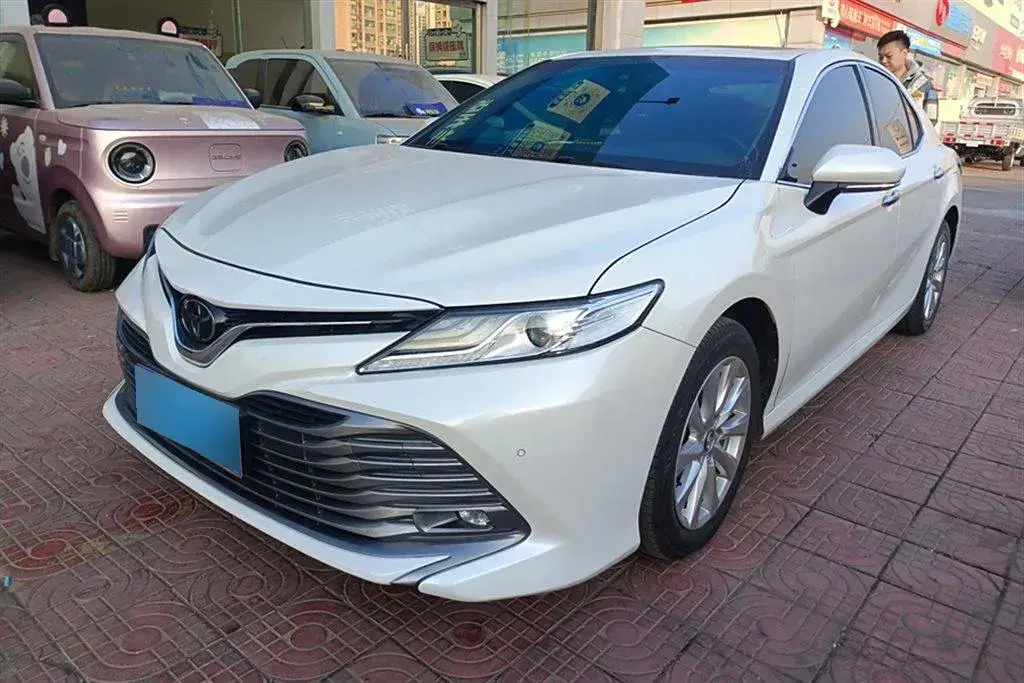 2019 Toyota Camry 2.0L 178HP L4 CVT