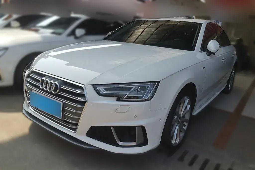 2019 Audi A4L 2.0T 190HP L4 7DCT