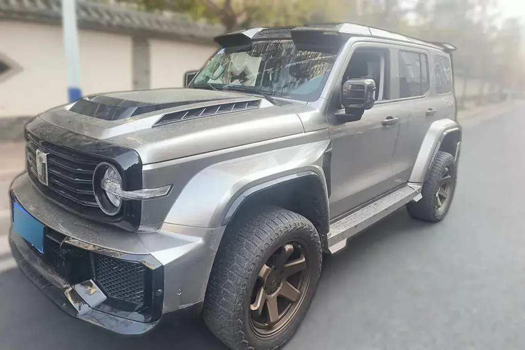 2023 Tank 300 2.0T 227HP L4 8AT