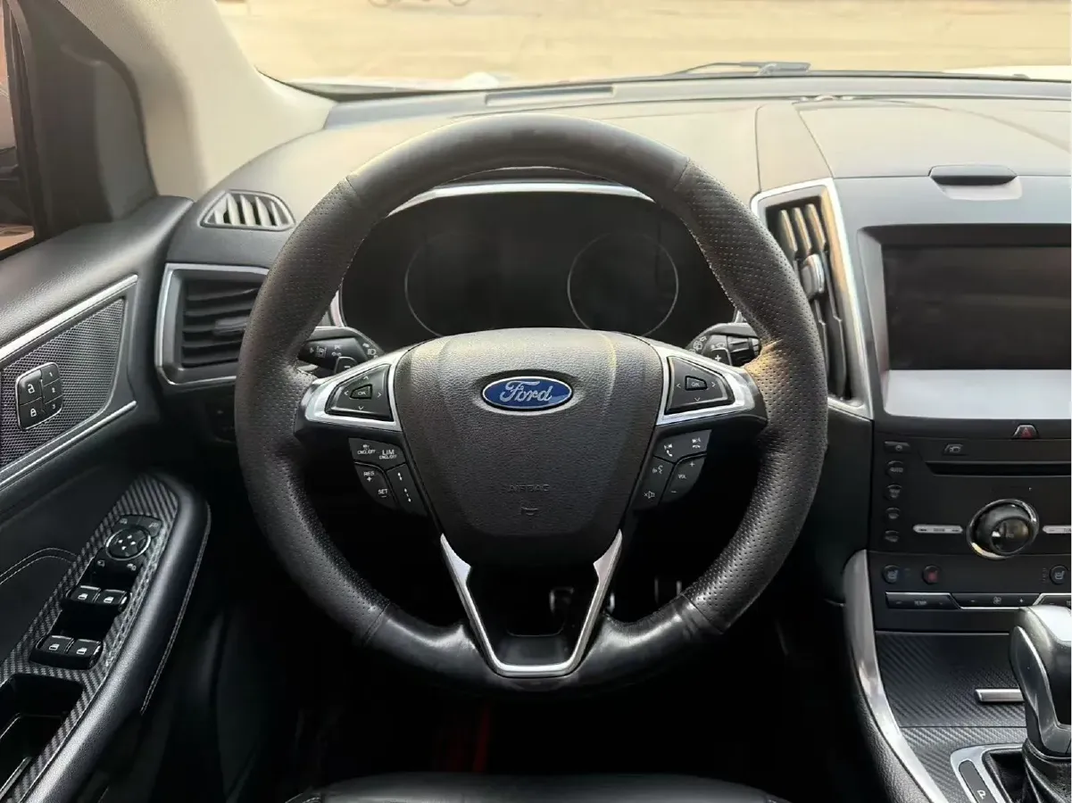 2015 Ford Edge 2.7T 329HP V6 6AT,autocango,china used car exporter,china ev exporter,chinese used car exporter,chinese used ev exporter