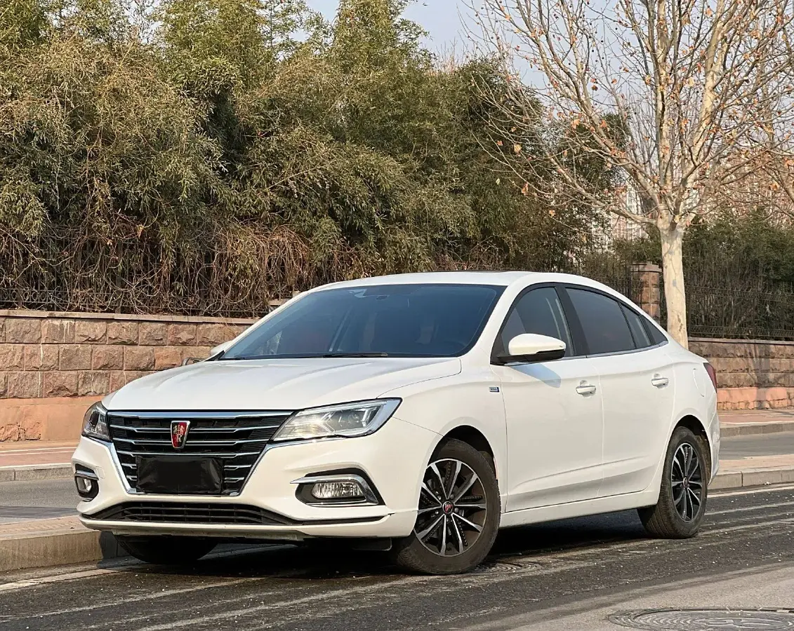 2020 Roewe i5 1.5L 120HP L4 5MT