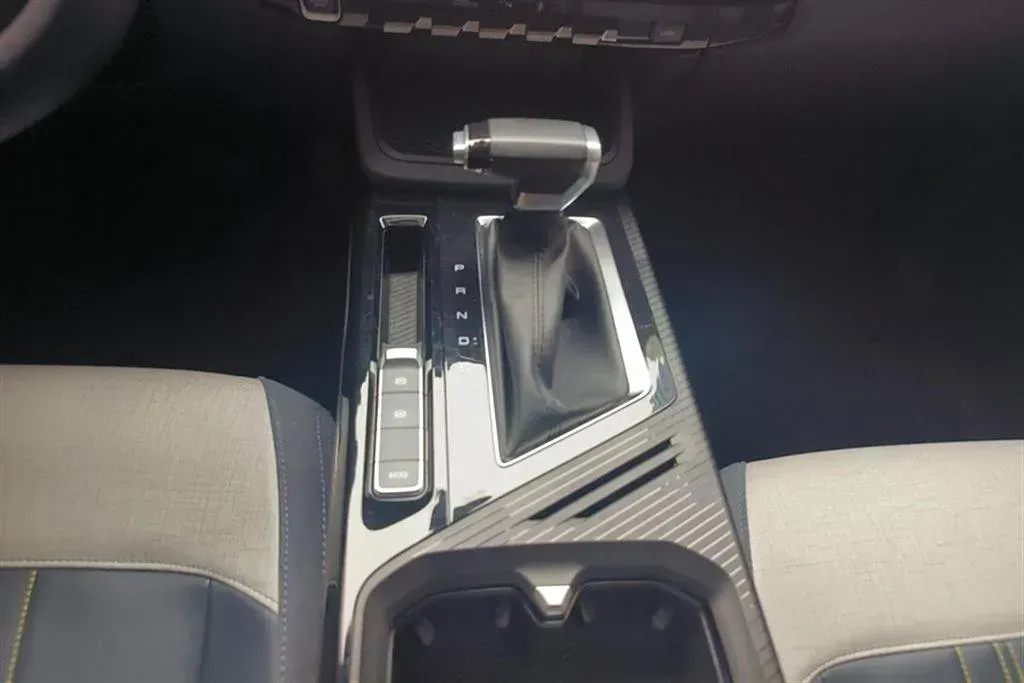 2019 BaoJun RM-5 1.5T 147HP L4 CVT,autocango,china used car exporter,china ev exporter,chinese used car exporter,chinese used ev exporter