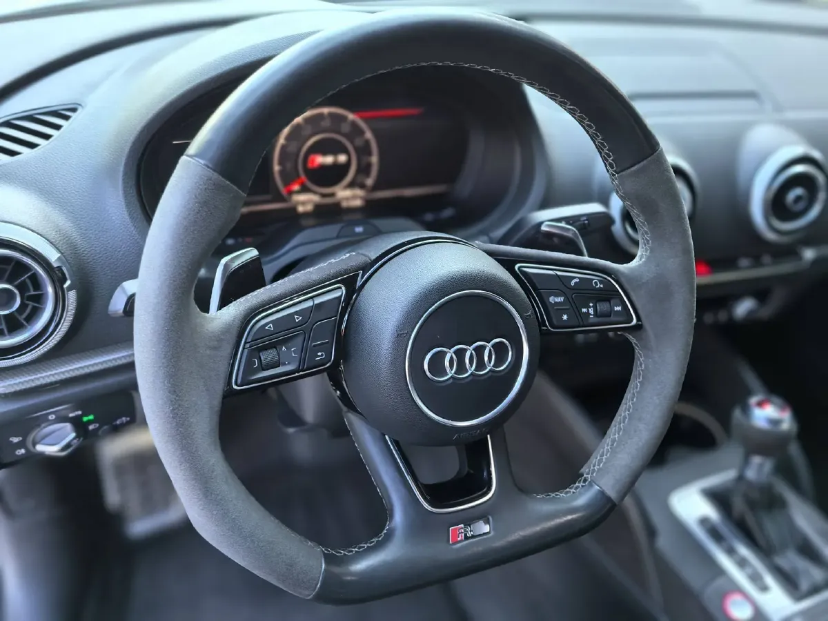 2017 Audi RS 3 2.5T 400HP L5 7DCT,autocango,china used car exporter,china ev exporter,chinese used car exporter,chinese used ev exporter