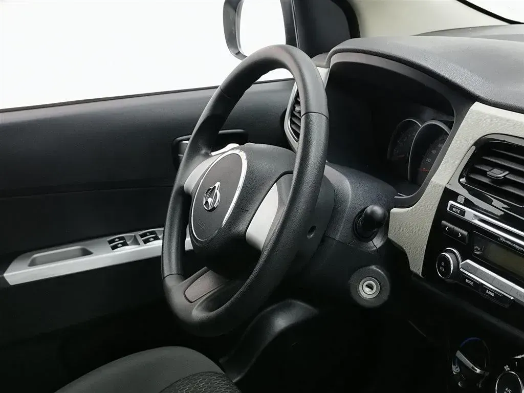 2013 ChangAn Oshan Eulove 1.2L 90HP L4 5MT,autocango,china used car exporter,china ev exporter,chinese used car exporter,chinese used ev exporter