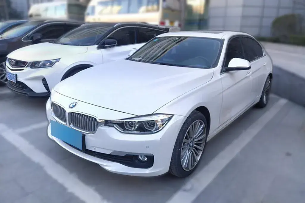2018 BMW 3 Series 2.0T 184HP L4 8AT