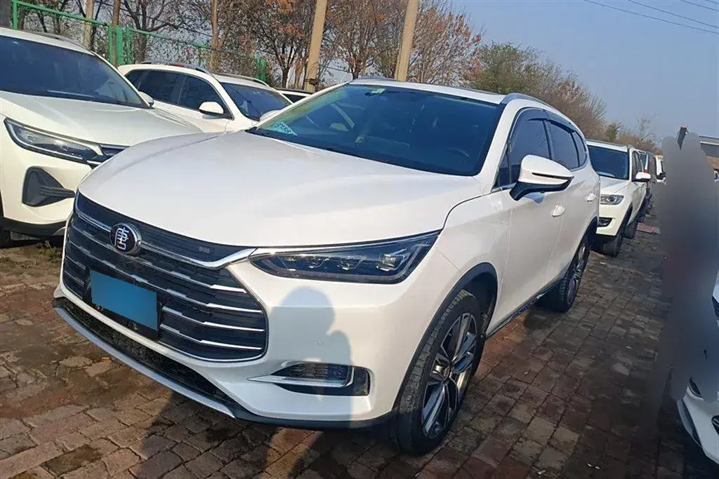 2018 BYD Tang 2.0T 205HP L4 6AT