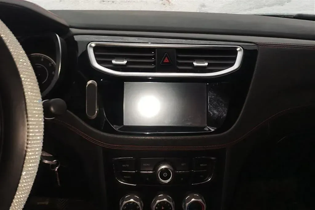 2016 Brilliance Auto V3 1.5L 112HP L4 5MT,autocango,china used car exporter,china ev exporter,chinese used car exporter,chinese used ev exporter