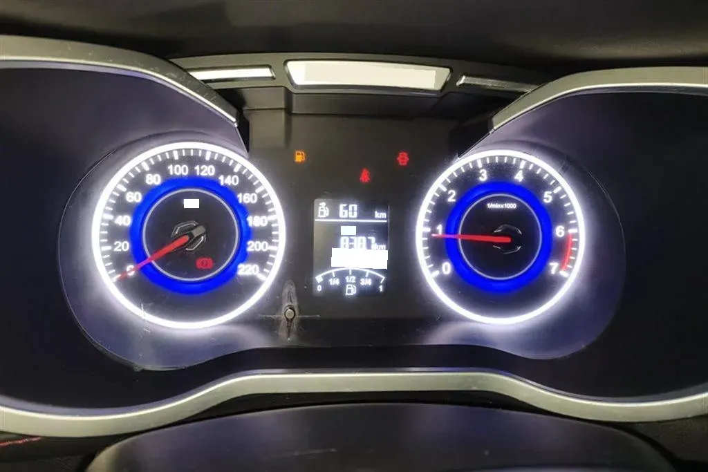 2016 Brilliance Auto V3 1.5L 112HP L4 5MT,autocango,china used car exporter,china ev exporter,chinese used car exporter,chinese used ev exporter