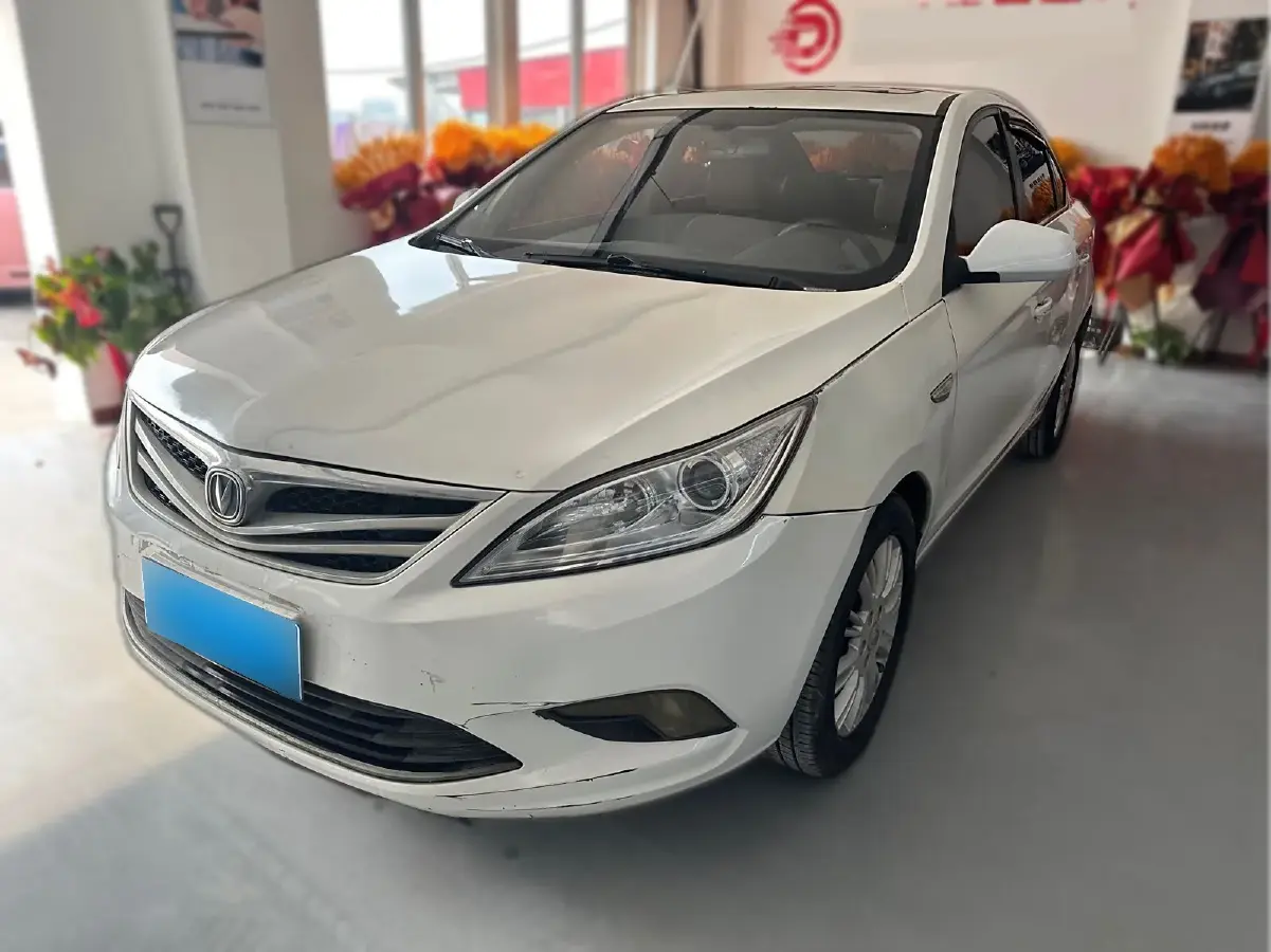 2013 ChangAn Eado 1.6L 125HP L4 5MT