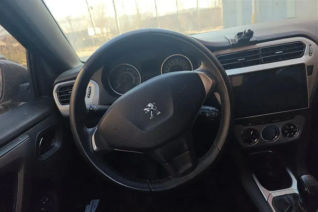 2014 Peugeot 301 1.6L 117HP L4 5MT,autocango,china used car exporter,china ev exporter,chinese used car exporter,chinese used ev exporter