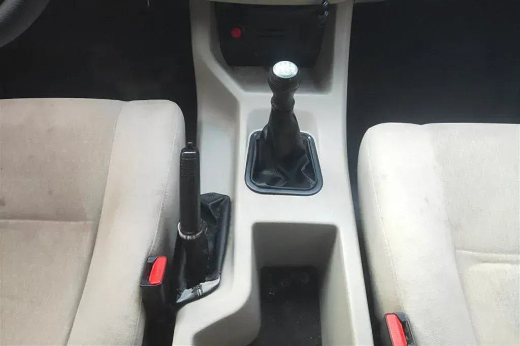 2020 DongFeng Forthing LingZhi 1.6L 122HP L4 5MT,autocango,china used car exporter,china ev exporter,chinese used car exporter,chinese used ev exporter