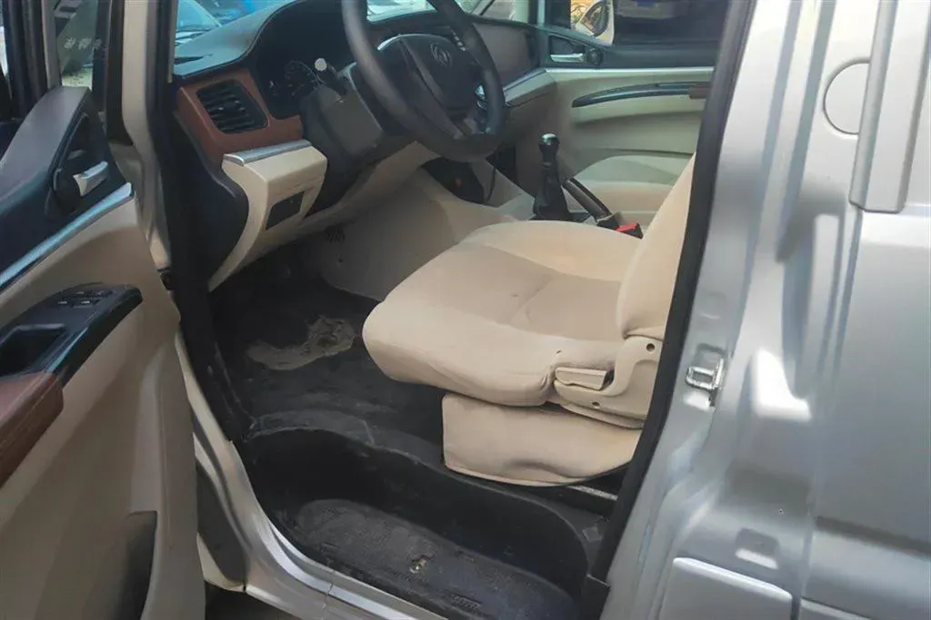 2020 DongFeng Forthing LingZhi 1.6L 122HP L4 5MT,autocango,china used car exporter,china ev exporter,chinese used car exporter,chinese used ev exporter