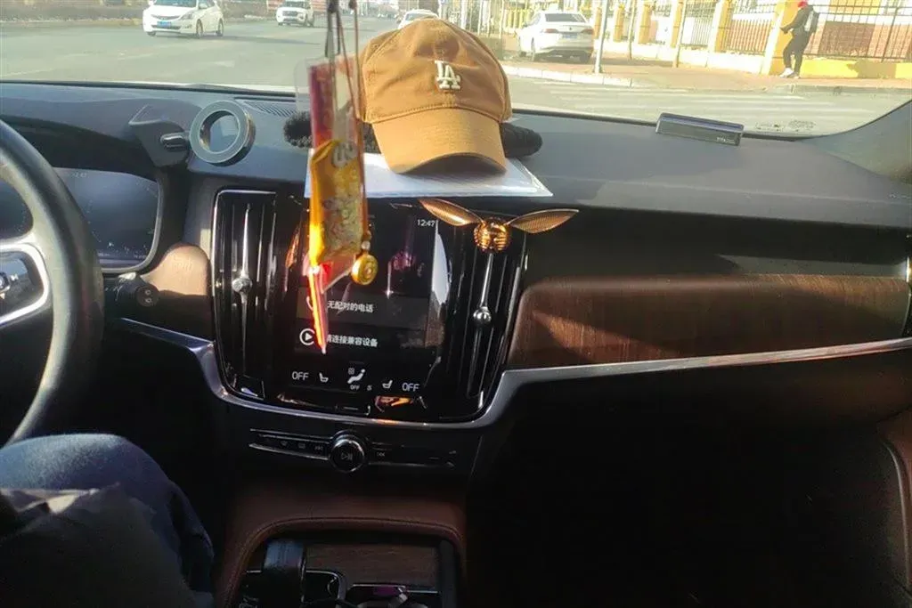 2021 Volvo V90 2.0T 250HP L4 8AT,autocango,china used car exporter,china ev exporter,chinese used car exporter,chinese used ev exporter