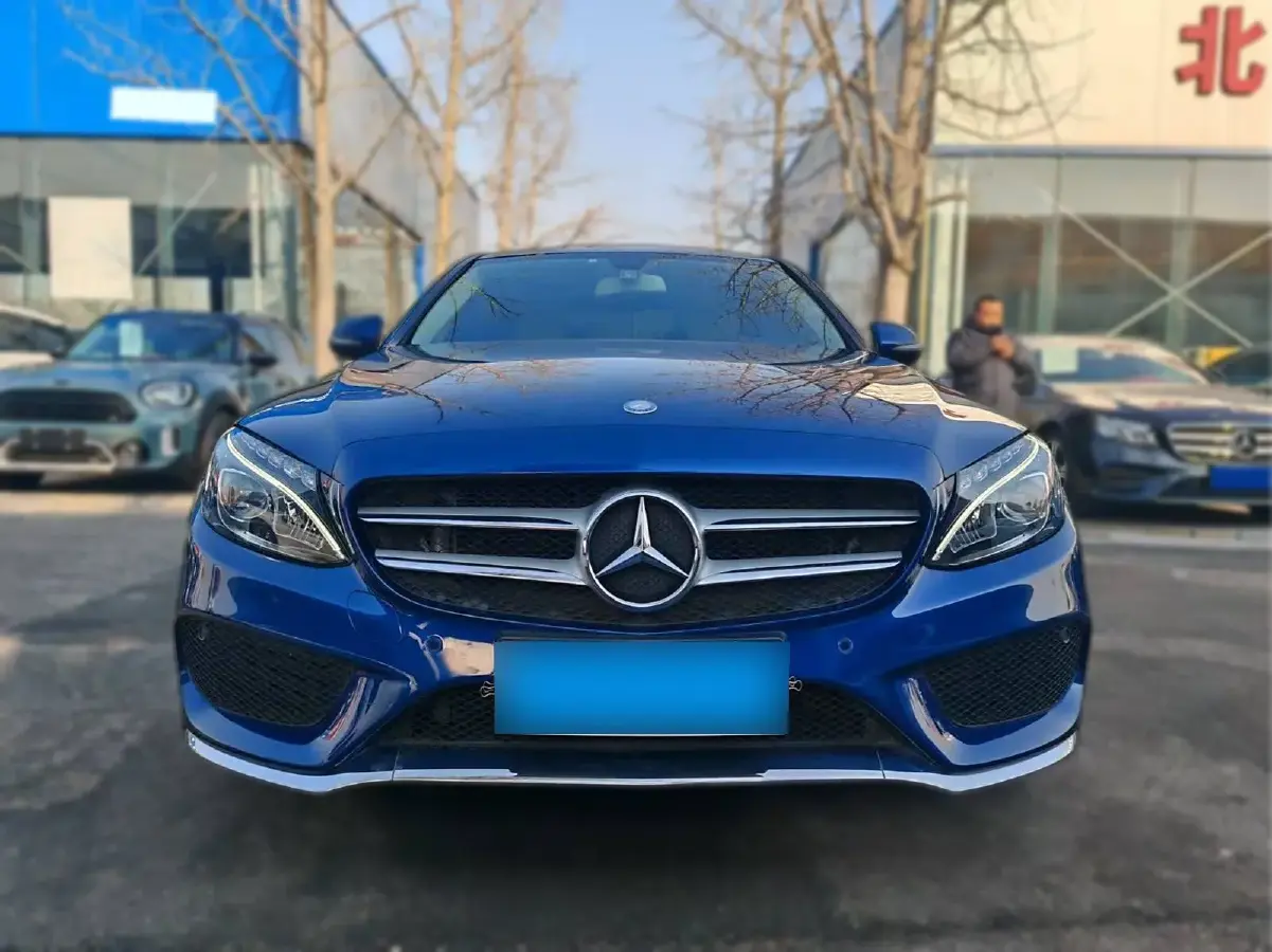 2017 Mercedes-Benz C Class 2.0T 184HP L4 9AT