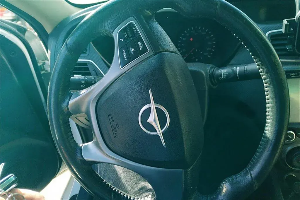 2015 HaiMa Family 1.6L 125HP L4 6MT,autocango,china used car exporter,china ev exporter,chinese used car exporter,chinese used ev exporter