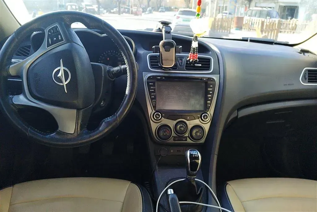 2015 HaiMa Family 1.6L 125HP L4 6MT,autocango,china used car exporter,china ev exporter,chinese used car exporter,chinese used ev exporter