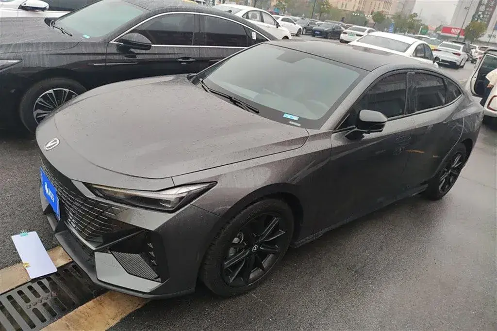 2022 ChangAn UNI-V 1.5T 188HP L4 7DCT