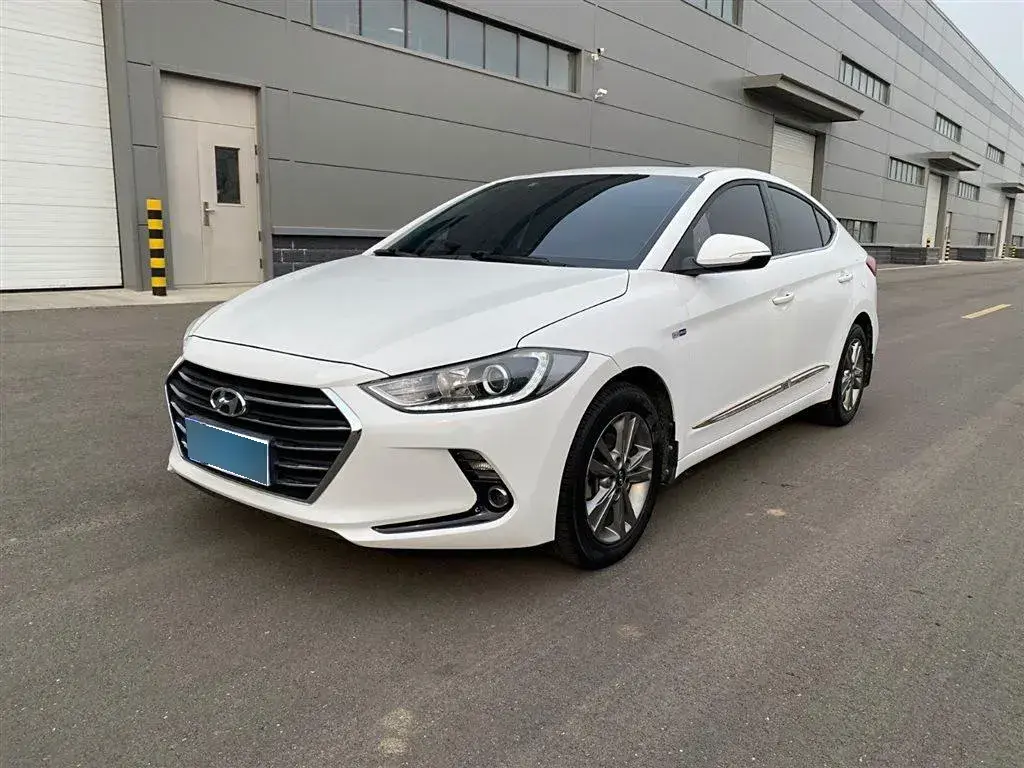 2016 Hyundai Elantra 1.4T 130HP L4 7DCT 2016 Hyundai Elantra 1.4T 130HP L4 7DCT